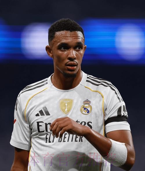 右后卫需换血 皇马不排除明夏签下阿诺德的可能性